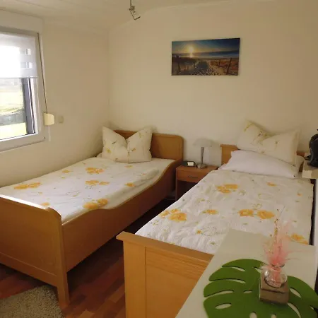 Haus Ingrid * Ostrhauderfehn